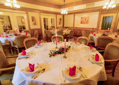 Gemütliches Clubzimmer für Familienfeiern und Taufen im Landkreis Peine